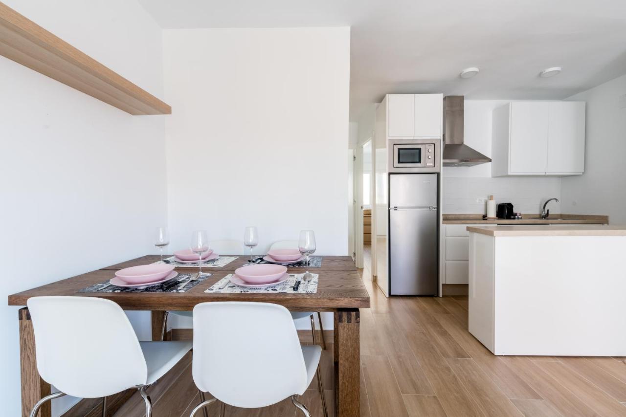 Holi-Rent Pureza Apartment Sevilla Bagian luar foto