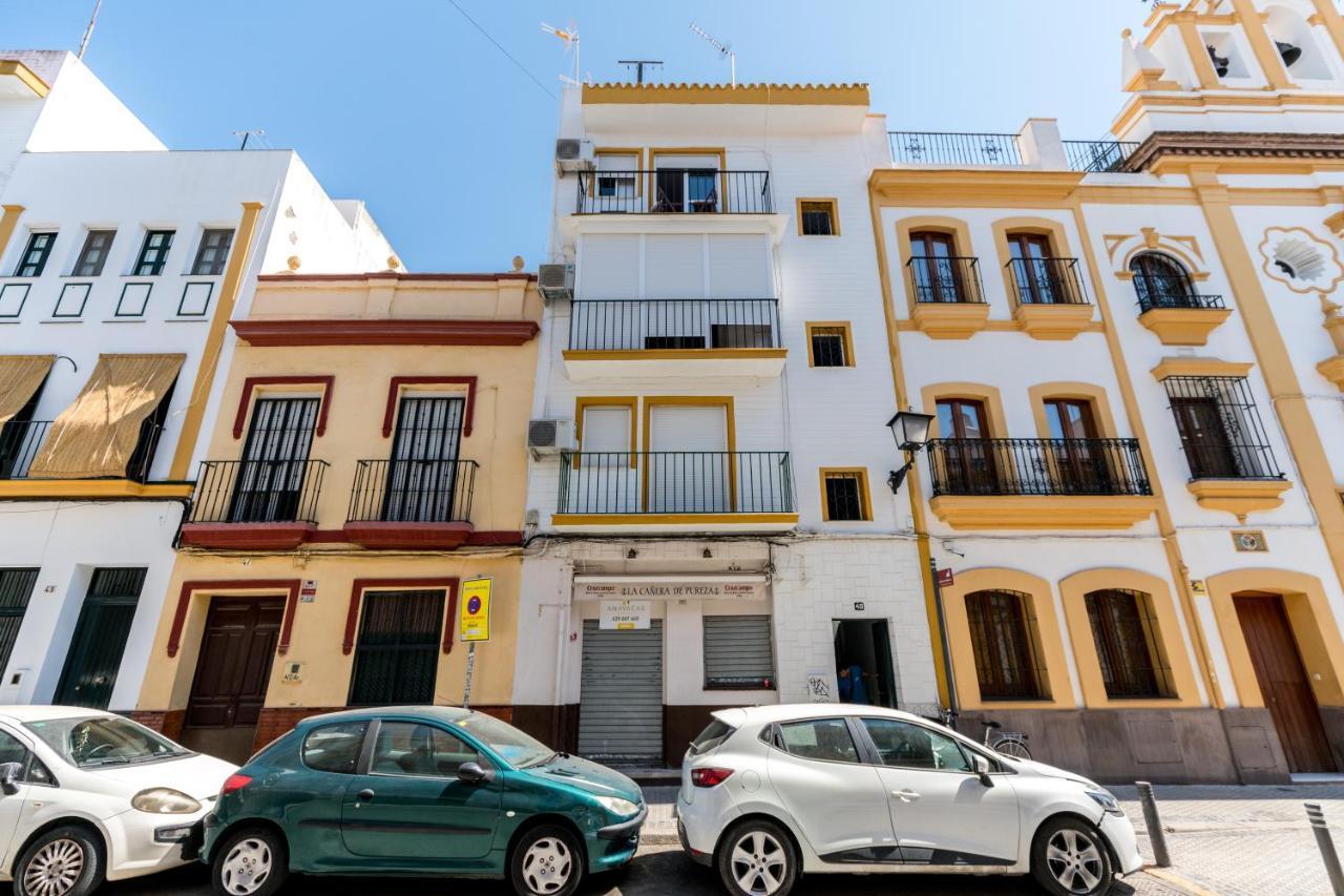 Holi-Rent Pureza Apartment Sevilla Bagian luar foto