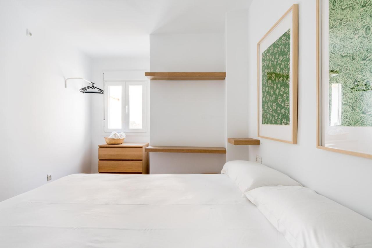 Holi-Rent Pureza Apartment Sevilla Bagian luar foto